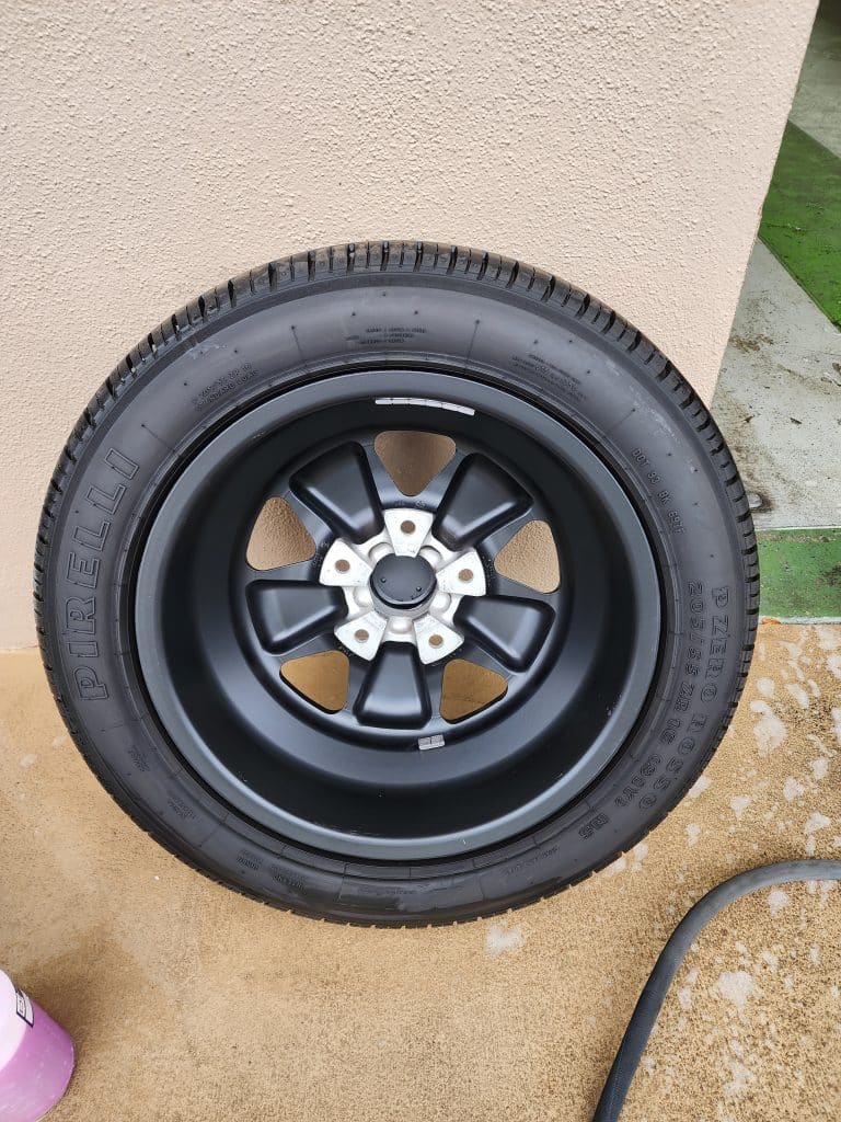 Porsche 930 Wheel After Dry Ice Cleaning