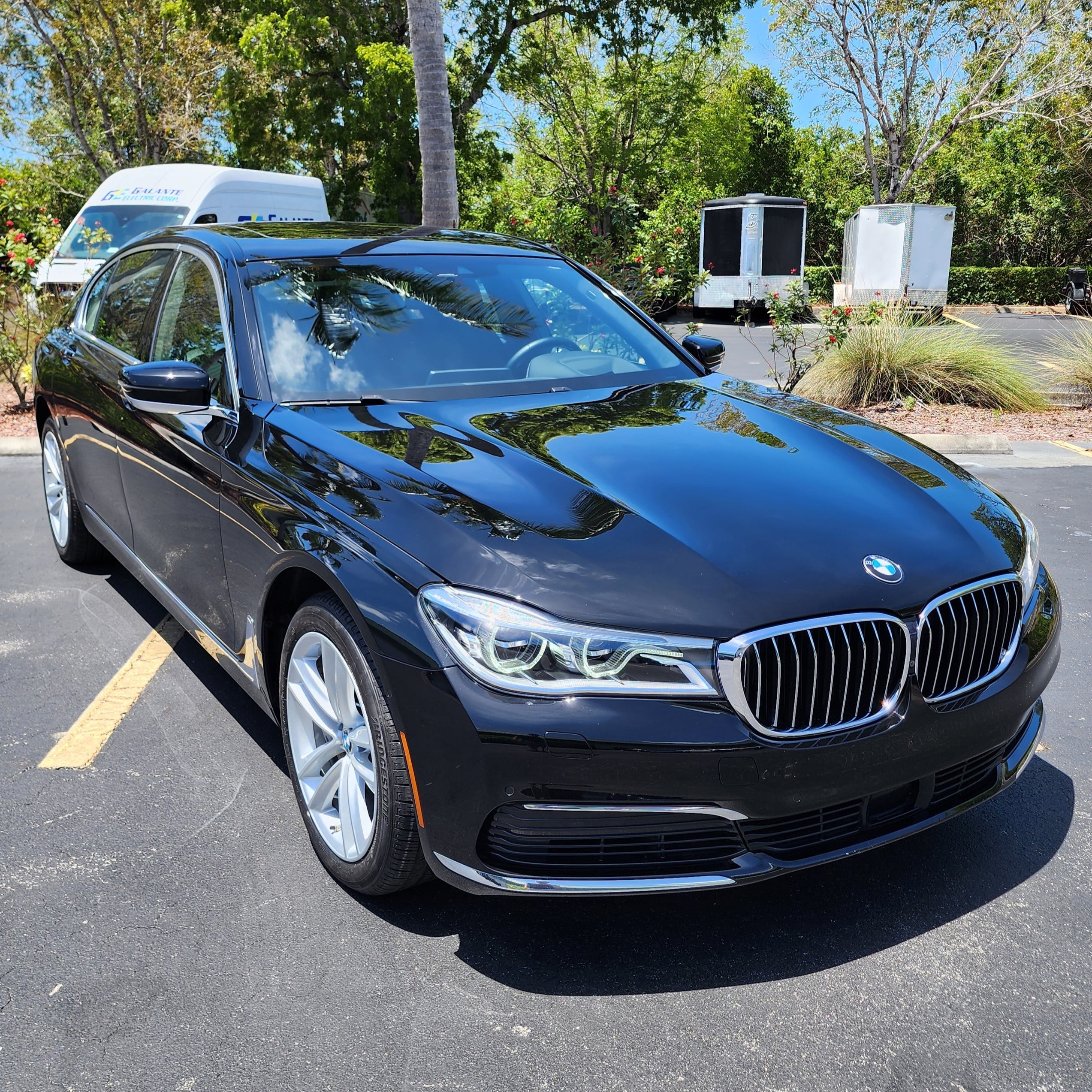 BMW 750i Front End Shot