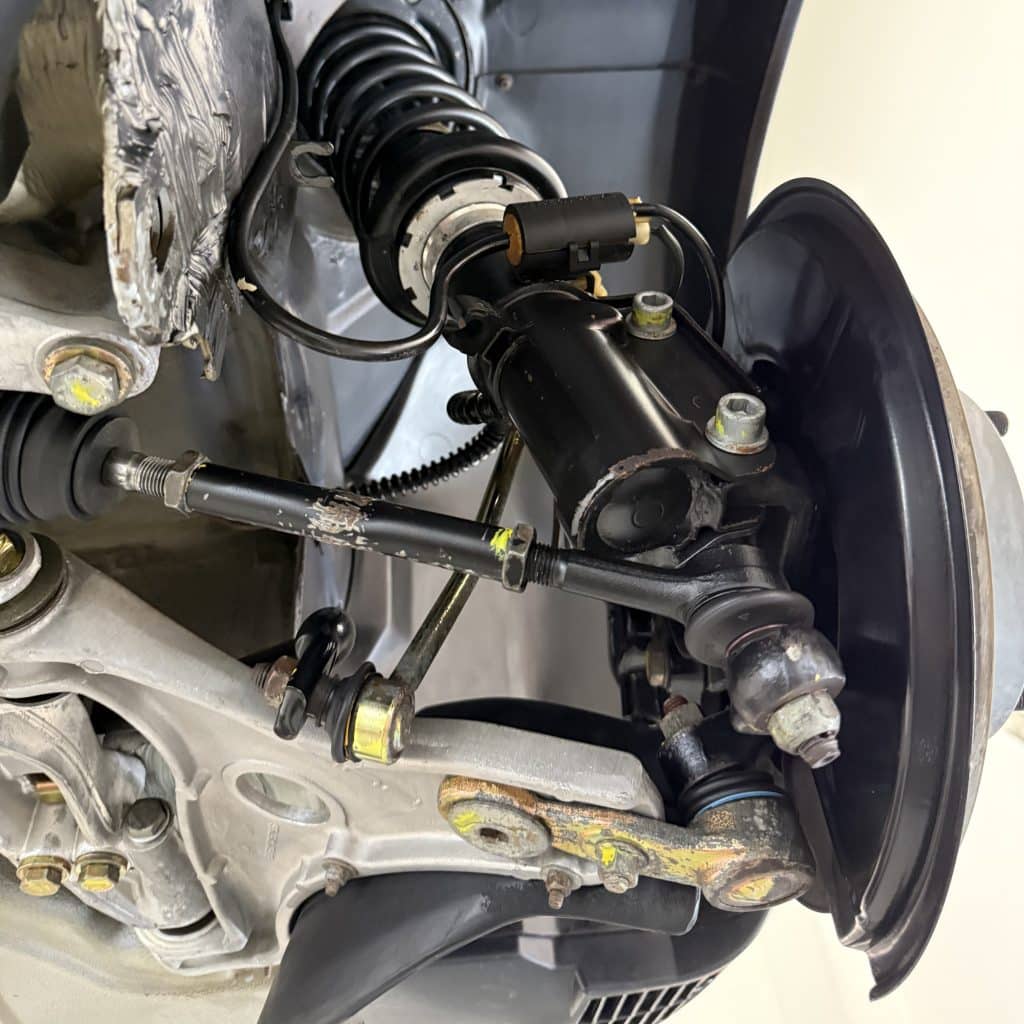 Porsche 964 911 Brake & Suspension After Dry Ice Cleaning